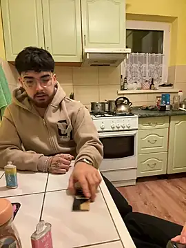 Snapshot of MrAndMrsSavage chatting on February 2025 10:04:02 PM MrAndMrsSavage online show from February 2025 10:04:02 PM