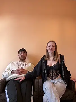 Snapshot of MrAndMrsSavage chatting on March 2025 03:15:02 PM MrAndMrsSavage online show from March 2025 03:15:02 PM