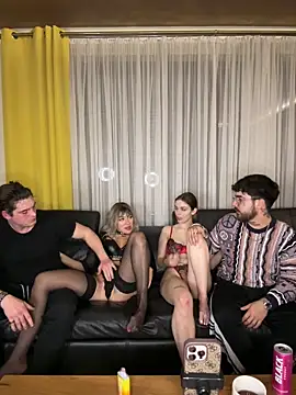 Snapshot of MrAndMrsSavage chatting on March 2025 11:53:02 PM MrAndMrsSavage online show from March 2025 11:53:02 PM