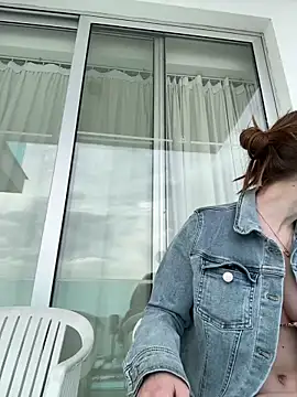 Snapshot of MrAndMrsSavage chatting on March 2025 02:34:02 PM MrAndMrsSavage online show from March 2025 02:34:02 PM