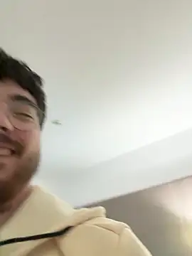 Snapshot of MrAndMrsSavage chatting on March 2025 08:40:02 PM MrAndMrsSavage online show from March 2025 08:40:02 PM