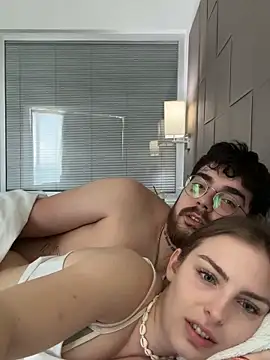 Snapshot of MrAndMrsSavage chatting on March 2025 01:30:01 PM MrAndMrsSavage online show from March 2025 01:30:01 PM