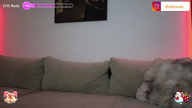 Snapshot of MrAndMrsSavage chatting on December 2025 11:12:01 PM MrAndMrsSavage online show from December 2025 11:12:01 PM