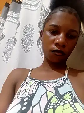 Yourlittlegirl19 online show from February 2025 05:51:02 AM