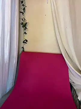 Snapshot of MOMALANA chatting on February 2025 02:35:02 PM MOMALANA online show from February 2025 02:35:02 PM