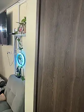 MOMALANA online show from January 2026 09:09:01 PM