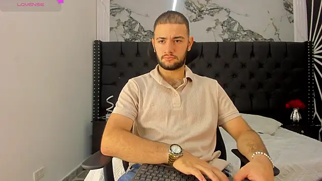 Snapshot of MaximusDick1_ chatting on June 2026 12:08:01 PM MaximusDick1 online show from June 2026 12:08:01 PM