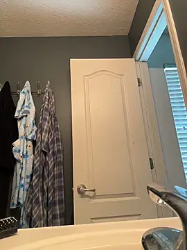 Ectorius online show from April 2026 03:04:01 PM