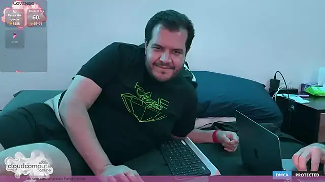 Snapshot of bearcloudcomputa chatting on December 2025 11:56:01 PM bearcloudcomputa online show from December 2025 11:56:01 PM