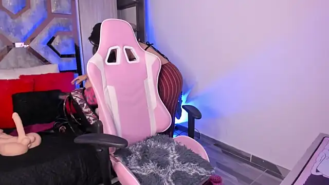 Snapshot of BRITHANY_SPARK chatting on March 2025 08:10:02 PM BRITHANY SPARK online show from March 2025 08:10:02 PM