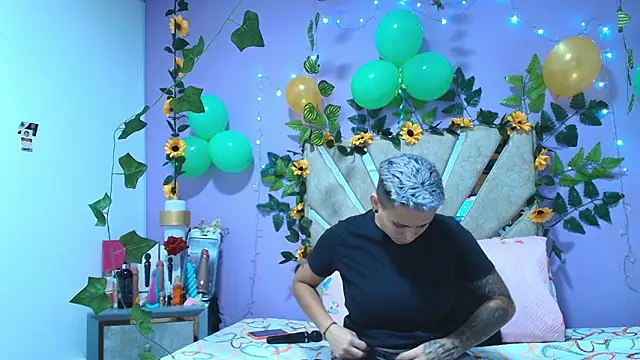 Snapshot of BRITHANY_SPARK chatting on March 2026 12:26:01 AM BRITHANY SPARK online show from March 2026 12:26:01 AM