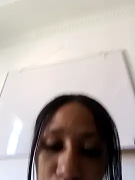 Snapshot of devi_black13_ chatting on January 2025 03:35:01 PM devi black13 online show from January 2025 03:35:01 PM