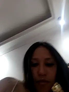 Snapshot of devi_black13_ chatting on February 2025 02:39:01 AM devi black13 online show from February 2025 02:39:01 AM