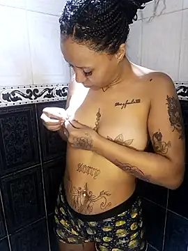 Snapshot of devi_black13_ chatting on March 2025 09:34:01 PM devi black13 online show from March 2025 09:34:01 PM