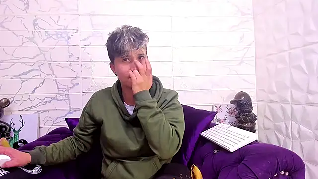 Snapshot of Im_Milan_Rs chatting on February 2025 07:07:02 AM Im Milan Rs online show from February 2025 07:07:02 AM