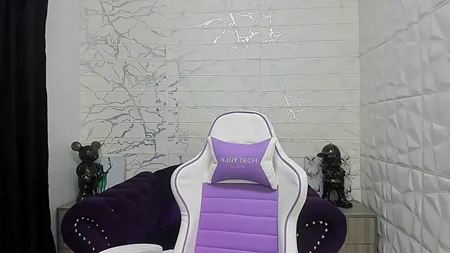 Snapshot of Im_Milan_Rs chatting on February 2025 12:15:02 AM Im Milan Rs online show from February 2025 12:15:02 AM