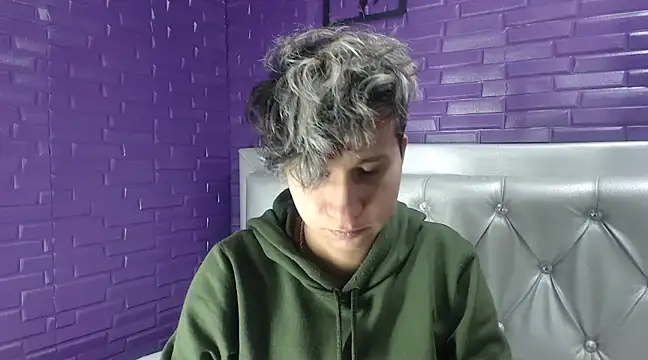 Snapshot of Im_Milan_Rs chatting on March 2025 01:54:01 AM Im Milan Rs online show from March 2025 01:54:01 AM