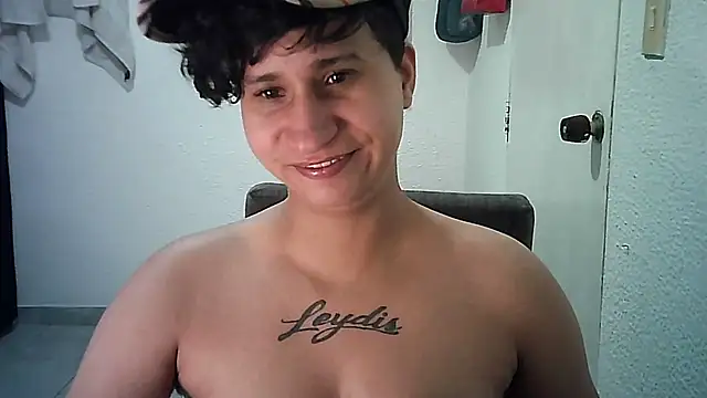 Im Milan Rs online show from November 2025 04:34:02 PM