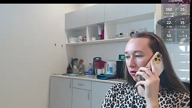 --Model--2 online show from September 2025 03:16:02 PM