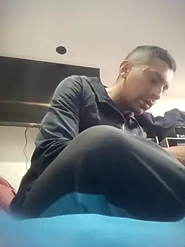 Snapshot of jeremiabello chatting on February 2026 03:05:01 PM jeremiabello online show from February 2026 03:05:01 PM