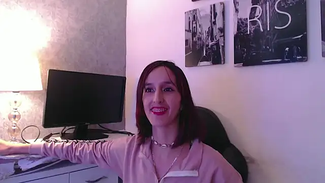 Ambar Roux  online show from January 2025 01:58:02 PM