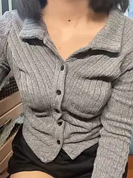 Snapshot of Mei_0906 chatting on February 2025 04:35:02 AM Mei 0906 online show from February 2025 04:35:02 AM