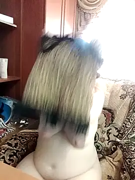 Snapshot of Madame-Butterfly chatting on December 2024 10:06:02 AM Madame-Butterfly online show from December 2024 10:06:02 AM