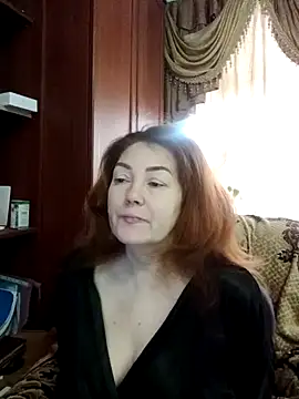 Snapshot of Madame-Butterfly chatting on December 2024 04:44:02 AM Madame-Butterfly online show from December 2024 04:44:02 AM