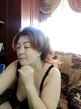 Snapshot of Madame-Butterfly chatting on February 2025 03:32:02 AM Madame-Butterfly online show from February 2025 03:32:02 AM