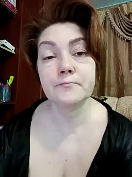 Snapshot of Madame-Butterfly chatting on February 2025 04:53:01 PM Madame-Butterfly online show from February 2025 04:53:01 PM