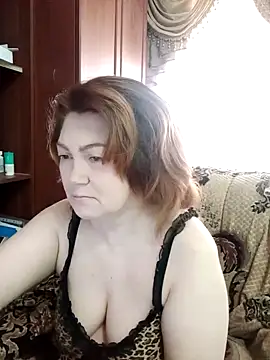 Snapshot of Madame-Butterfly chatting on March 2025 02:27:02 AM Madame-Butterfly online show from March 2025 02:27:02 AM