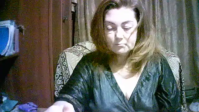 Snapshot of Madame-Butterfly chatting on October 2025 09:48:02 PM Madame-Butterfly online show from October 2025 09:48:02 PM