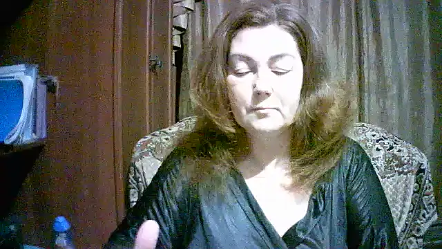 Snapshot of Madame-Butterfly chatting on October 2025 02:07:02 PM Madame-Butterfly online show from October 2025 02:07:02 PM