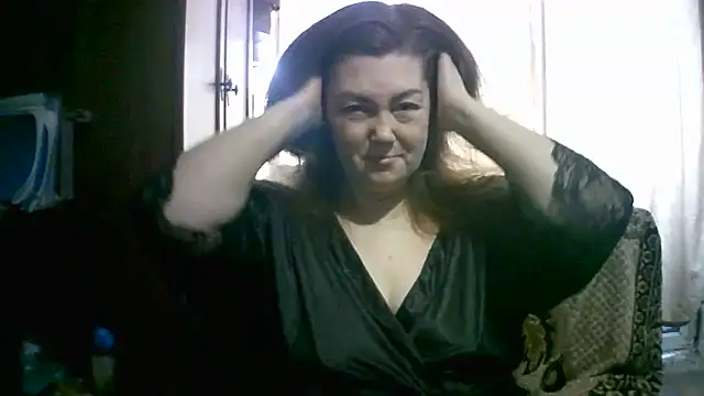 Snapshot of Madame-Butterfly chatting on October 2025 06:57:01 AM Madame-Butterfly online show from October 2025 06:57:01 AM