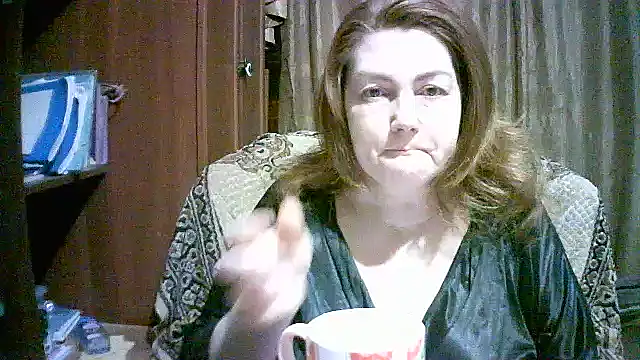 Snapshot of Madame-Butterfly chatting on November 2025 10:09:02 PM Madame-Butterfly online show from November 2025 10:09:02 PM