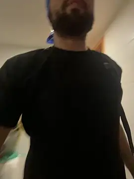 Snapshot of Gasc_1992 chatting on November 2025 05:56:01 PM Gasc 1992 online show from November 2025 05:56:01 PM