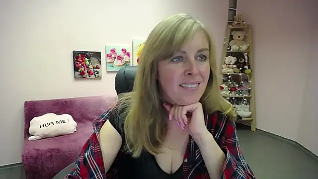 Hot Milady online show from October 2025 07:47:02 AM