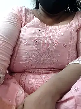 Snapshot of zeepe19 chatting on November 2025 07:31:01 AM zeepe19 online show from November 2025 07:31:01 AM