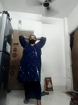 Snapshot of zeepe19 chatting on November 2025 06:03:02 PM zeepe19 online show from November 2025 06:03:02 PM