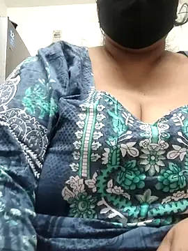 Snapshot of zeepe19 chatting on November 2025 08:18:01 AM zeepe19 online show from November 2025 08:18:01 AM