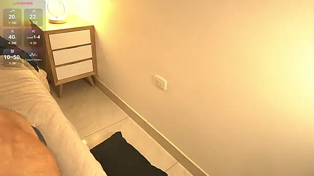 Bonnypetite- online show from October 2025 07:32:01 PM