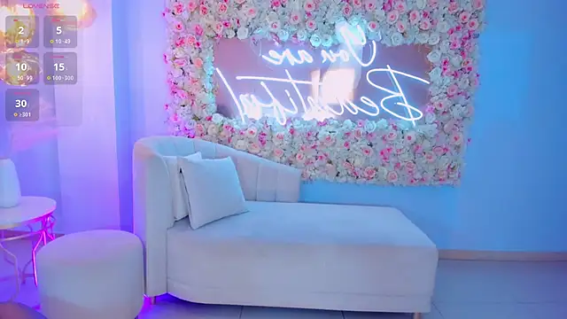 ValeriaRoldanX online show from February 2025 06:25:02 AM