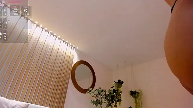 ValeriaRoldanX online show from March 2025 06:43:02 AM