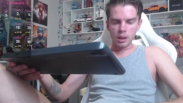 Mike Burn online show from October 2025 12:12:02 PM