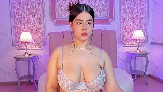 Miamontoya online show from February 2025 01:14:01 PM