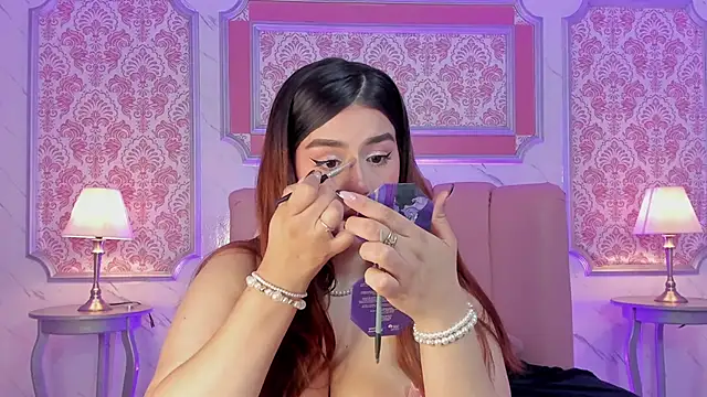 Miamontoya online show from March 2025 01:18:01 PM