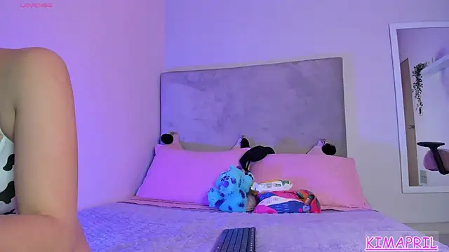 KIMAPRIL online show from March 2026 08:12:01 PM