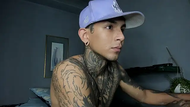 Travistanner 28 online show from February 2026 12:31:01 PM