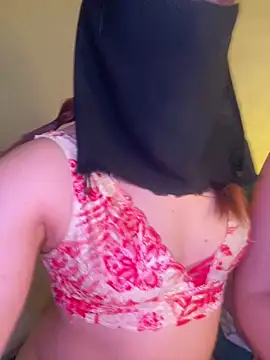 Snapshot of El-Jouri chatting on October 2025 03:30:01 PM El-Jouri online show from October 2025 03:30:01 PM