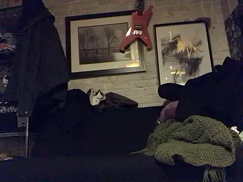 Snapshot of Gman143187 chatting on December 2024 05:23:01 AM Gman143187 online show from December 2024 05:23:01 AM